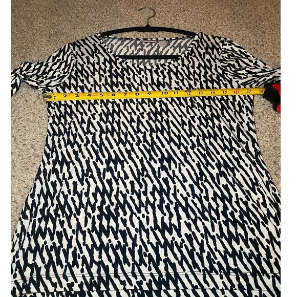Chico's - Black and White Patterned Top - Size 0 - Picture 8 of 10